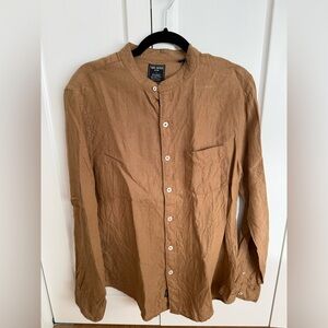 Todd Snyder Men's Camel Linen Button Down Shirt - Band Collar